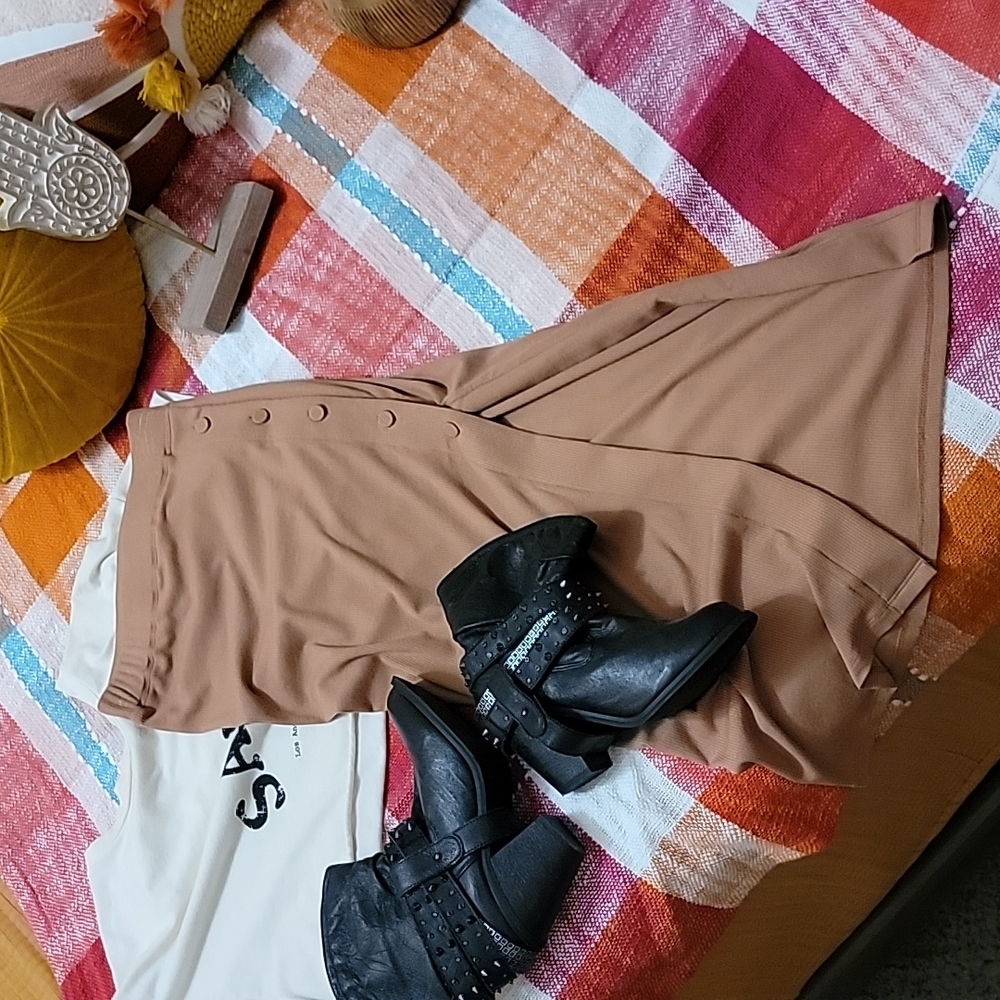 Mable Ribbed midi skirt